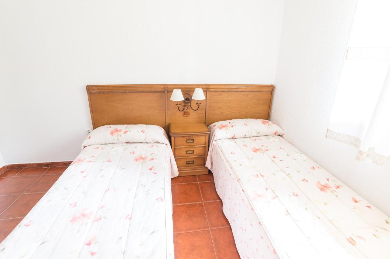 Apartamentos Rurales El Colvillo Trillo Bagian luar foto